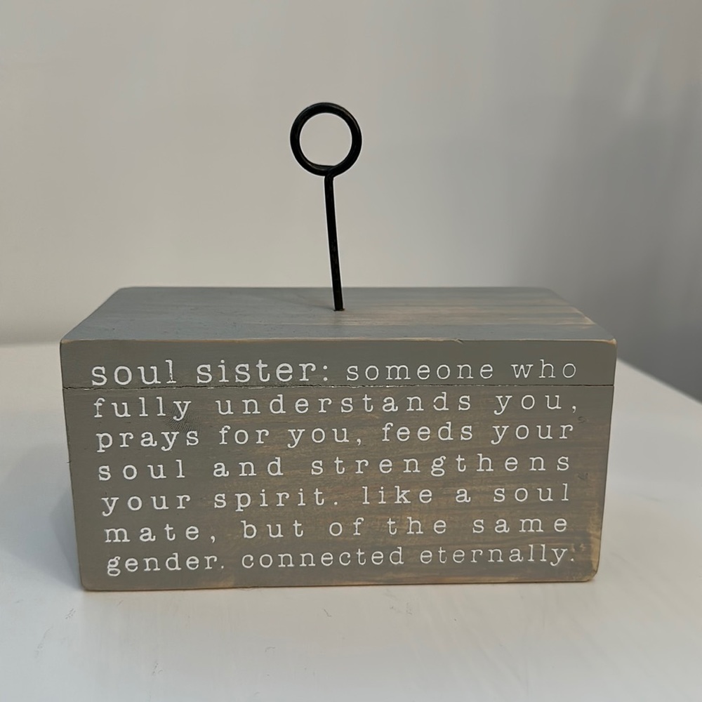 Soul sister picture holder
